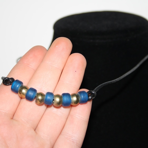 💙✨🖤 Cobalt Blue & Gold Glass Bead Necklace · Leather Cord · NWOT - Picture 4 of 5